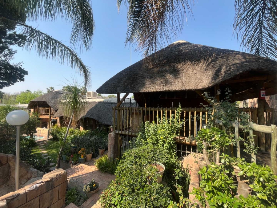 5 Bedroom Property for Sale in Die Rand Northern Cape